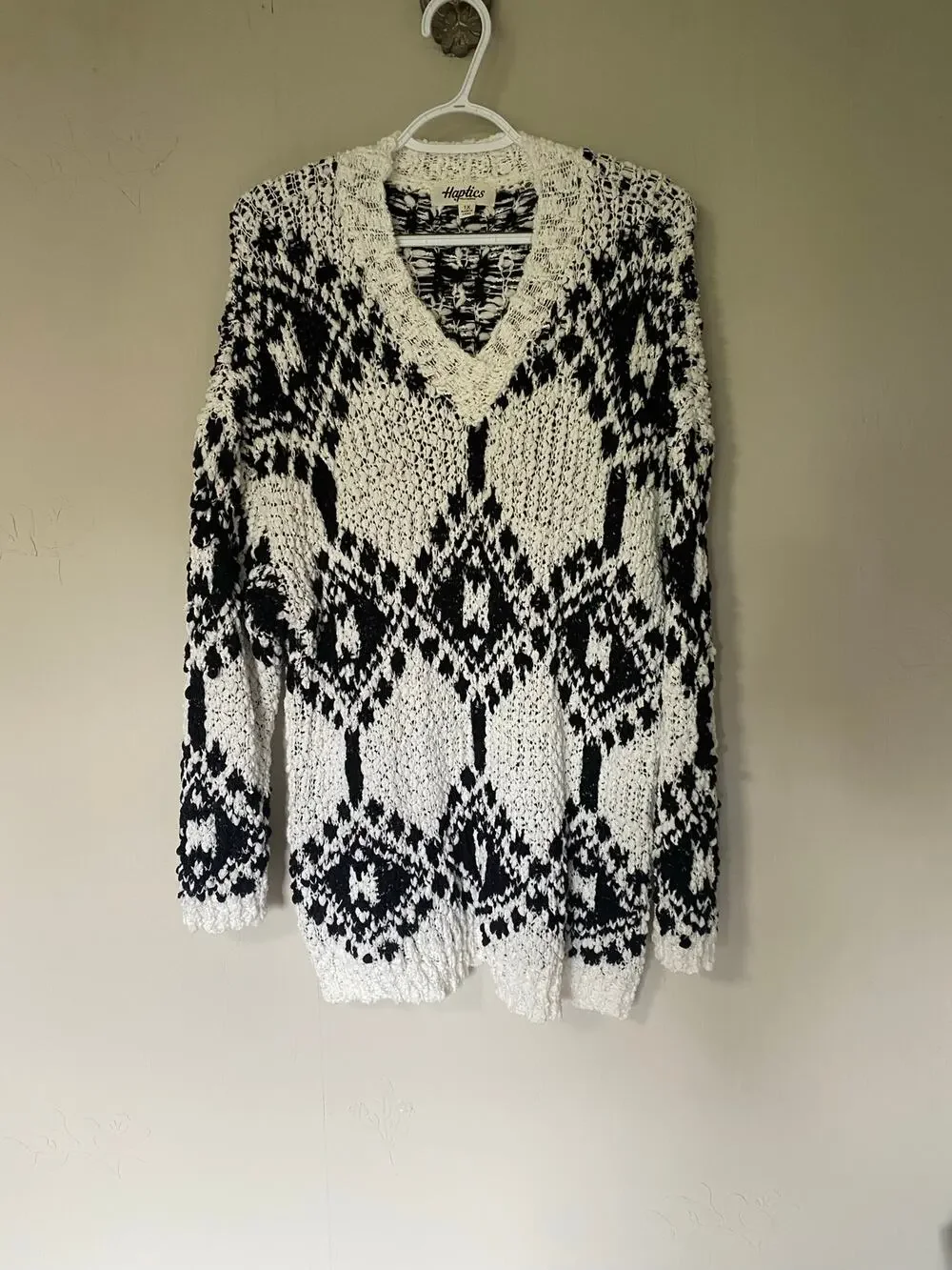 Haptics Black & White Southwestern Chunky Knit Oversized V Neck Sweater 1X